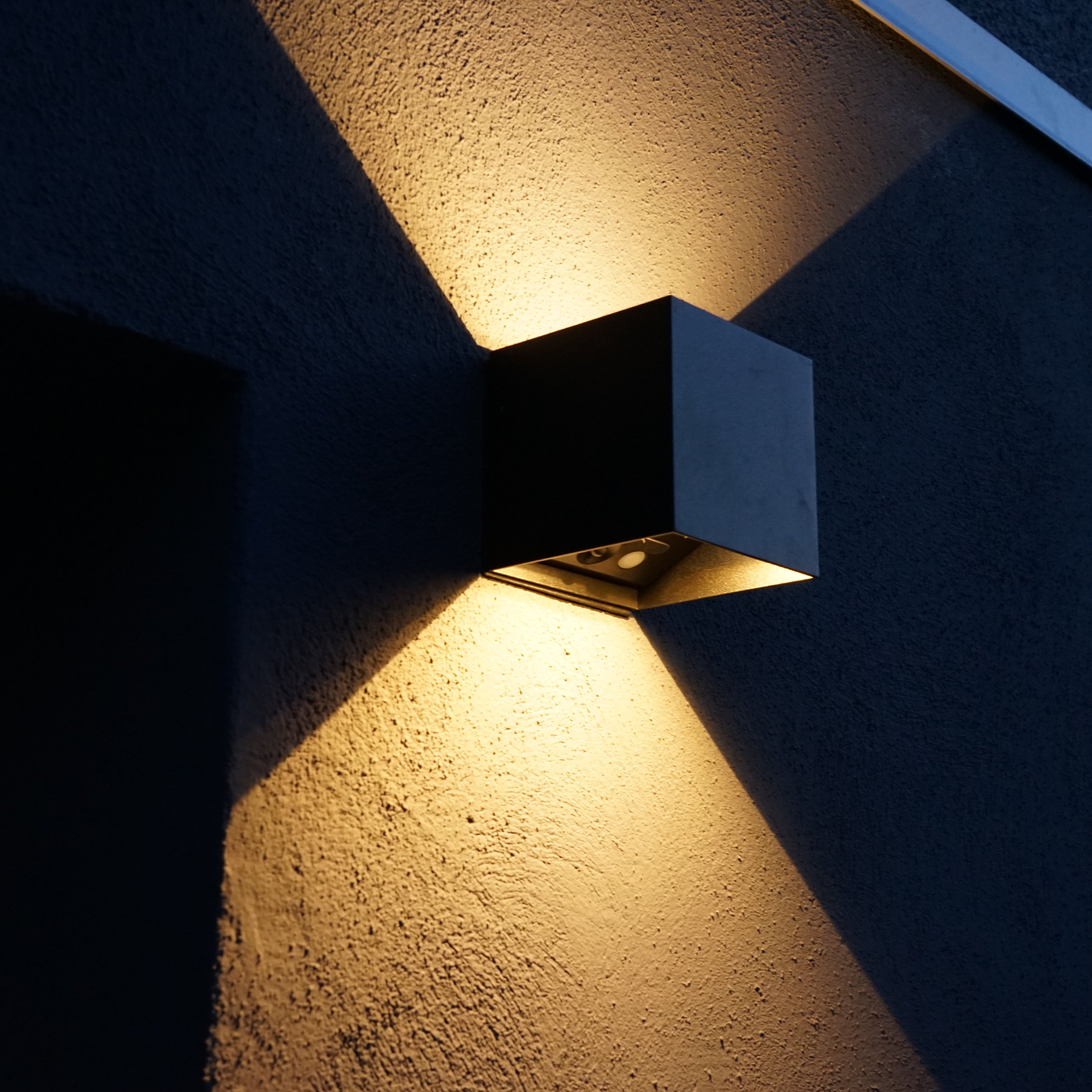 TraumOase™ Kabellos Außenbereich Luxus-Wandleuchte | Das Original